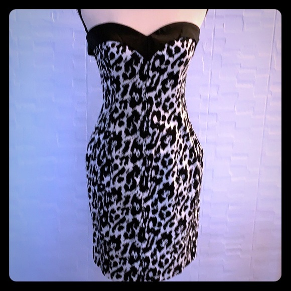 Betsey Johnson Dresses & Skirts - Betsey Johnson B&W Leopard Strapless Dress